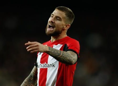 Barca thành công đạt thỏa thuận cá nhân với Inigo Martinez