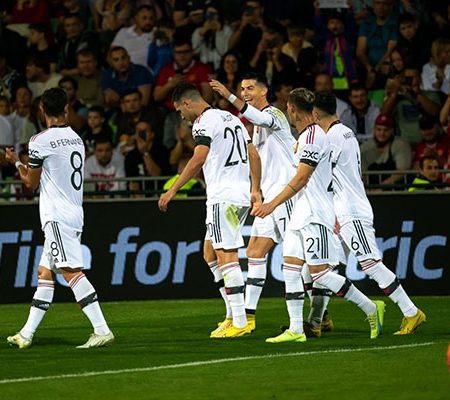 Cristiano Ronaldo lần đầu tiên ghi bàn tại Europa League